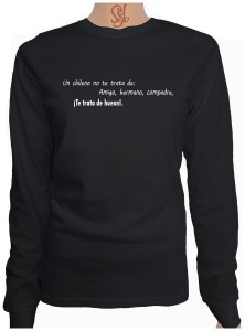 Polera De Mujer Manga Larga Frase: Un chileno te trata de hueon